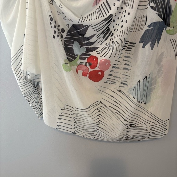 NWT Smash Woman’s M Mesh Floral Print White Sleeveless Top - Picture 4 of 7